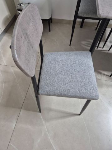 שולחן