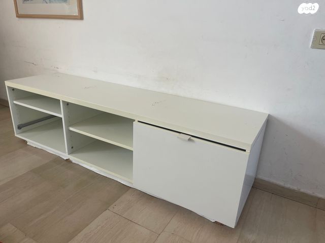 שידה מזנון