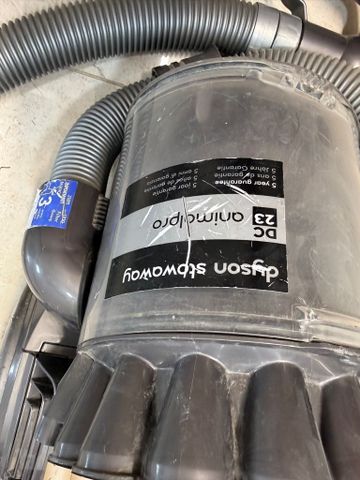 שואב אבק Dyson DC23