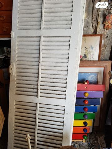 תריסים מעץ