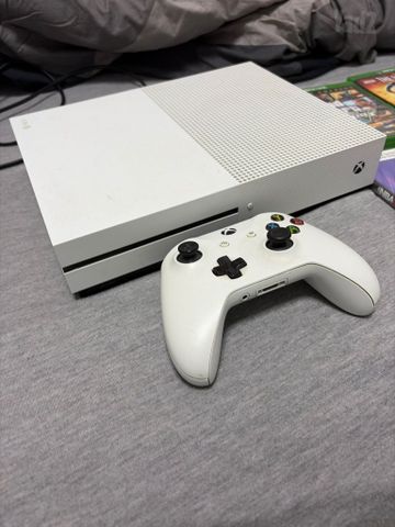 Xbox One S