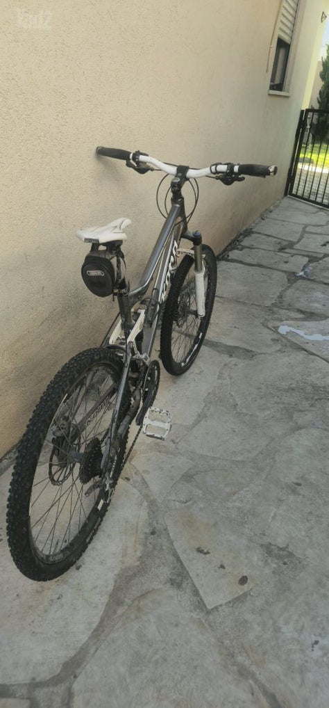 Kona Tanuki 26 אופני הרים