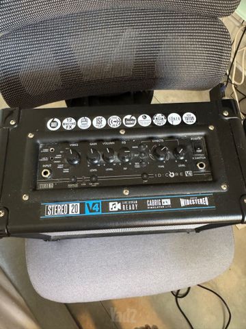 מגבר Blackstar Core v4