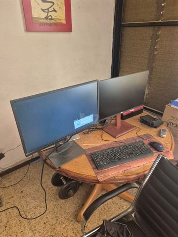 מסך 24 אינץ דל