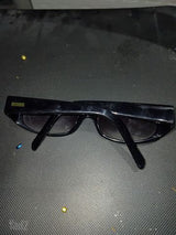 משקפיים של Guess
