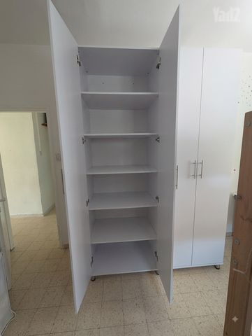 ארון בגדים