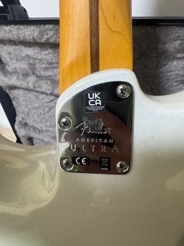 Fender Ultra USA + Case