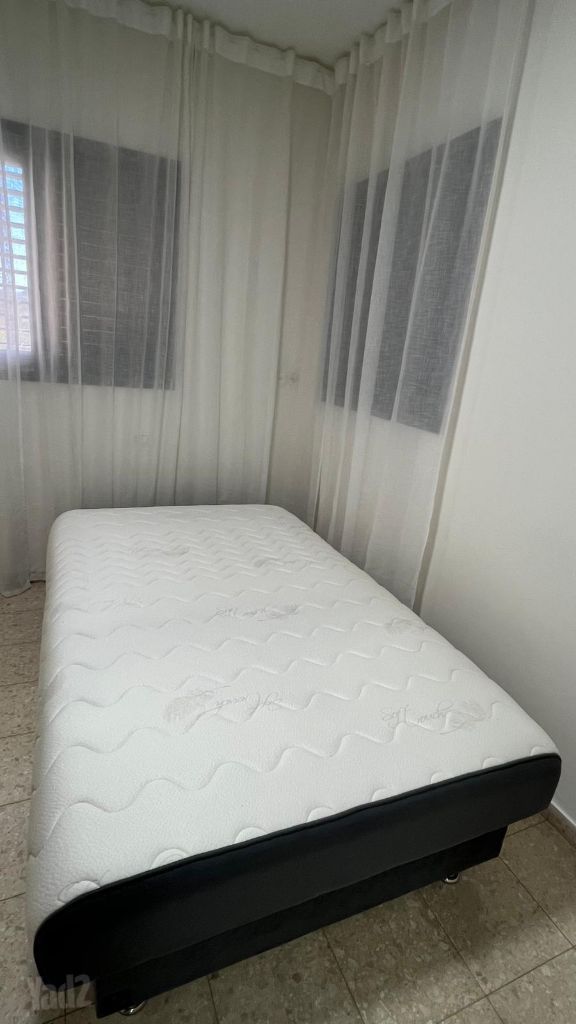 מיטה וחצי