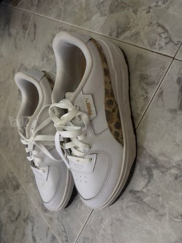 נעלי PUMA לנשים