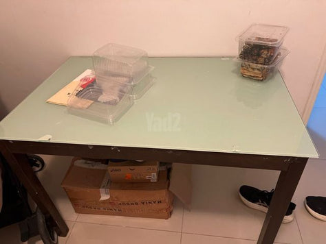 שולחן