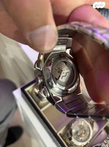 שעוני Seiko Kinetic Sportura
