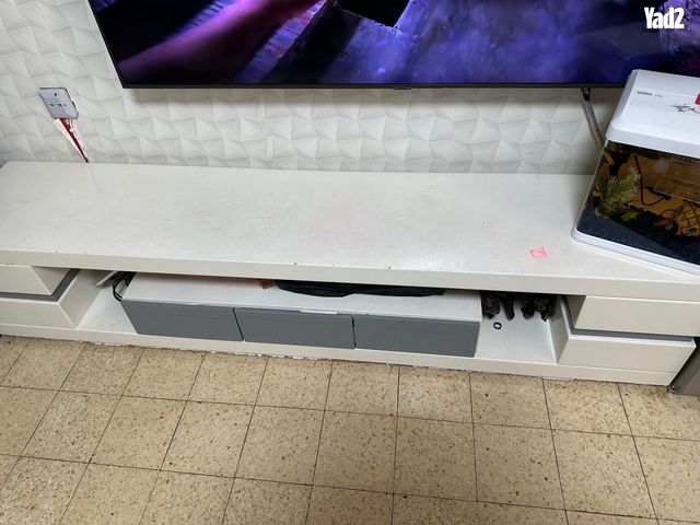 שולחן+שידה