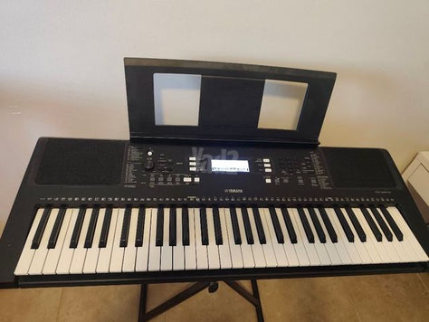 אורגנית Yamaha PSRE373