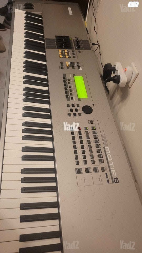 Yamaha MOTIF 8