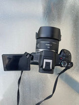Canon EOS R50