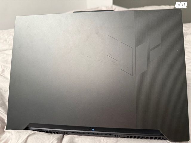 מחשב נייד של asus