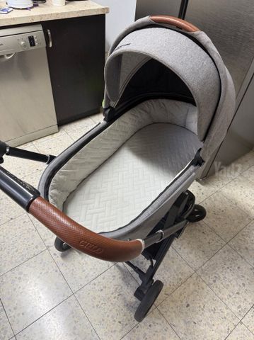 עגלת תינוק