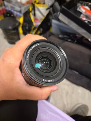 עדשה של sony 20-70 f4