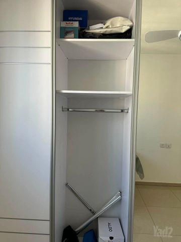 ארון הזזה