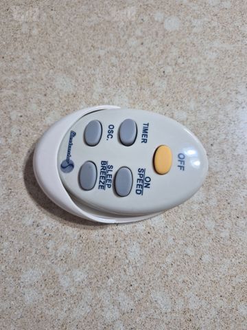מאוורר קיר