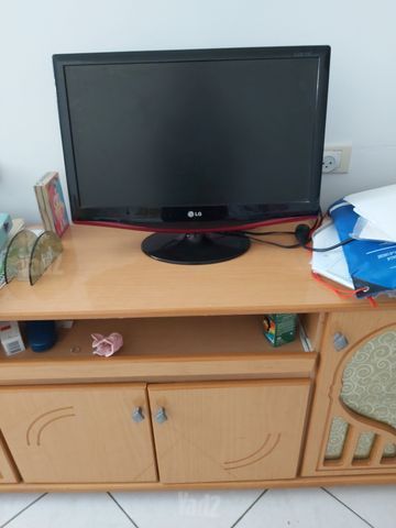 טלוויזיה  LG 23inh