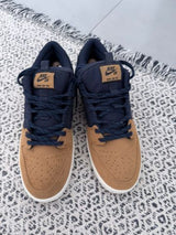 NIKE SB Dunk Low