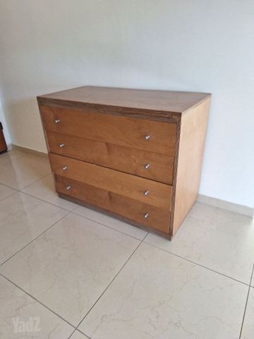 שידת 4 מגרות עץ