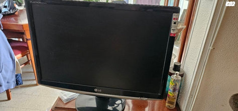 מסך מחשב 22"