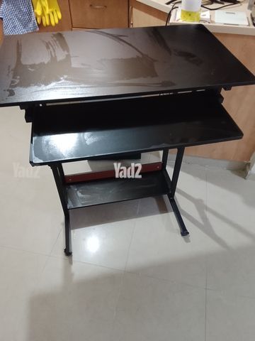 שולחן מחשב