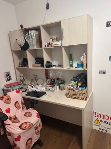 חדר מתבגרת