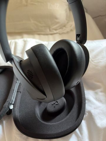 אוזניות Over-Ear עם ANC