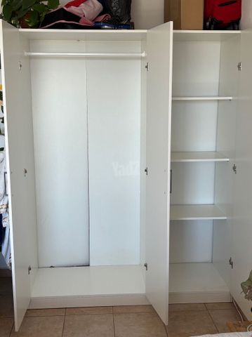 ארון בגדים