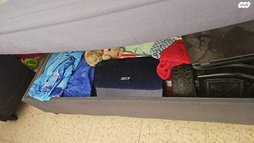 ספת נוער נפתחת