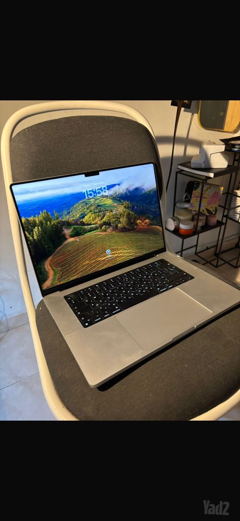 MacBook M3 Max