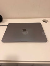 macbook pro M2