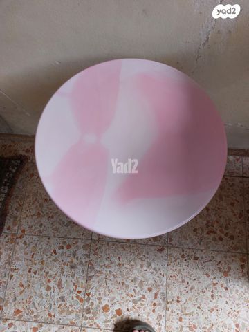 שולחן
