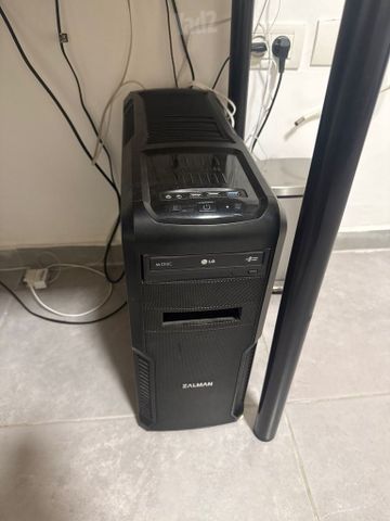 מחשב נייח + מסך
