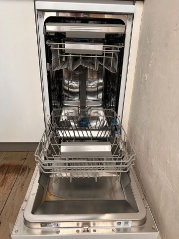 מדיח כלים צר midea