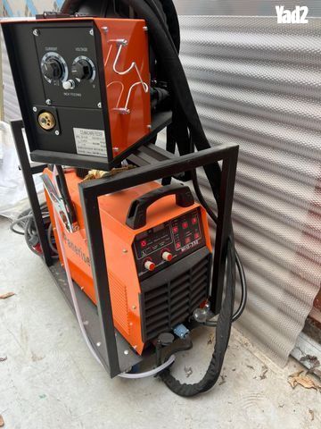 מכונת ריתוך co2