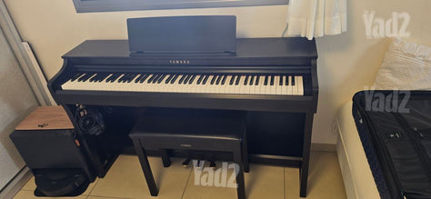 Yamaha Clavinova CLP-825