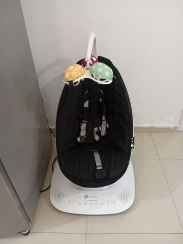 נדנדה לתינוק