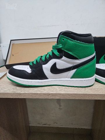 נעלי Air Jordan 1 High