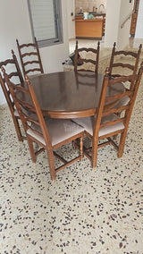 שולחן אוכל