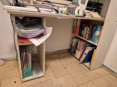 שולחן כתיבה