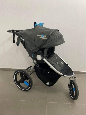 עגלת תינוקות