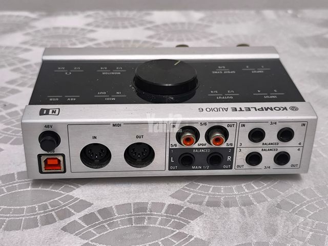 KOMPLETE AUDIO 6