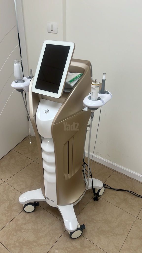 מכשיר RF Microneedling מקצועי