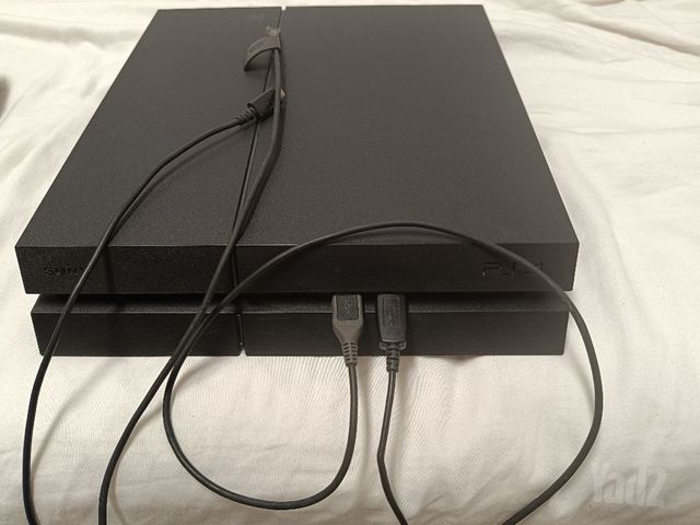 Sony PlayStation 4