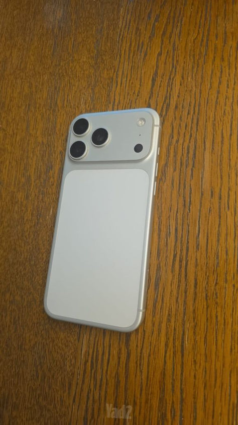 Iphone 17 pro max כסוף