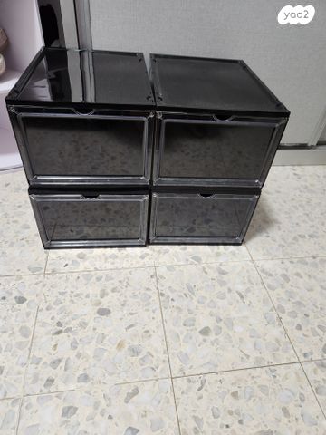 קופסאות נעלים